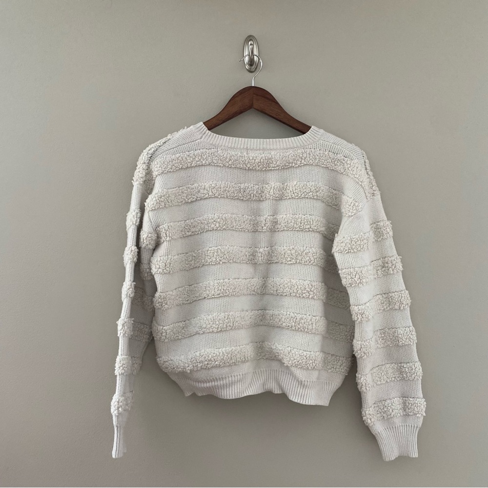 DREAMERS BY DEBUT Cream White Cropped Sweater with Textured Striped Pattern - Picture 3 of 5